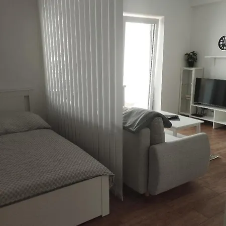 Pod Lesem Ii Apartamento